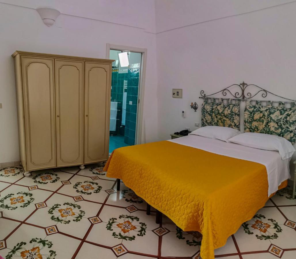 Hotel Dimora Fornillo Positano Luaran gambar